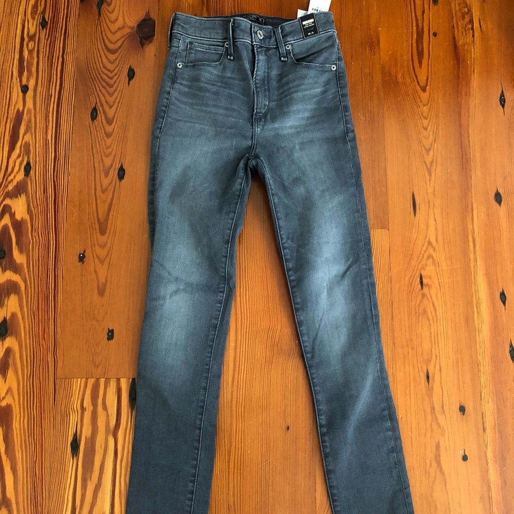Abercrombie and Fitch High Rise Super Skinny Jeans